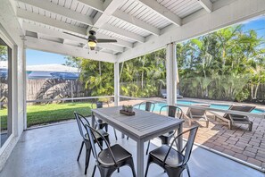 Outdoor dining