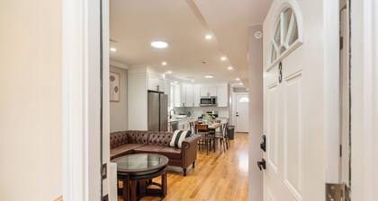 Charming 3BR Near Franklin Park • Pet-Friendly • Red Line Access 558-3