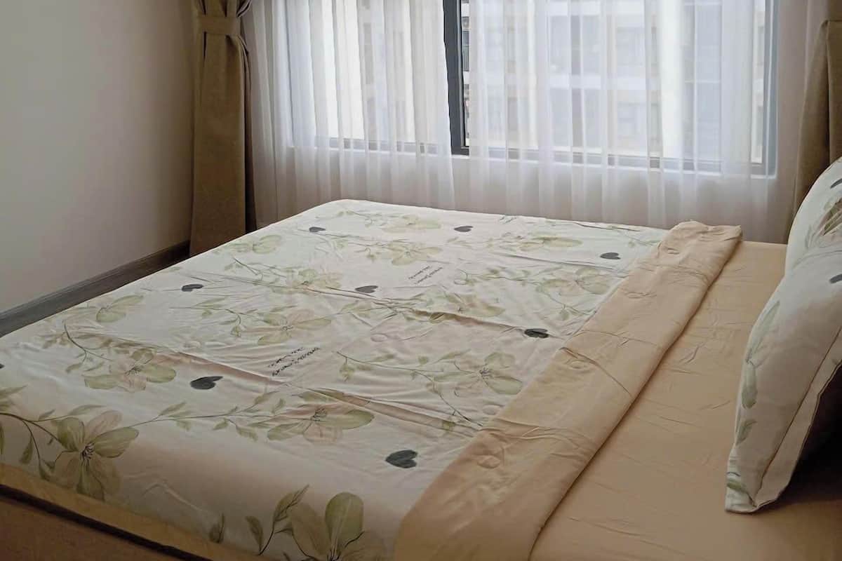 Habitació clàssica (Classic Room, Private Bathroom) | 1 dormitori, escriptori, cortines opaques i wifi gratuïta