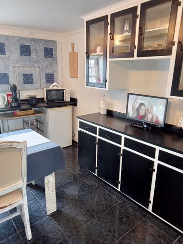 Charming 1-bedroom apartment in amazing Angra do Heroísmo with WiFi