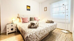 2 bedrooms, iron/ironing board, WiFi, bed sheets