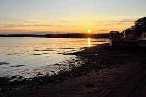 Solsenger og strandhåndklær
