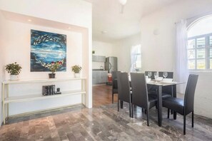 Dining - Casa Lahun, great place for the whole family. (Cancún)