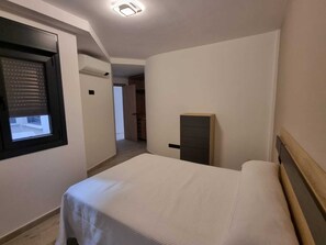 3 多间卧室、熨斗/熨衣板、WiFi、床单