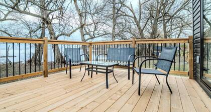 2 Bedroom Cottage #1: Willow Bay