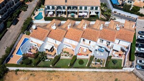 Exterior - Red Velvet | Spacious & Bright Villa 800m Beach (Albufeira)