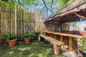 Property grounds - CASA FLORES MX: house and private pool. (Cancún)