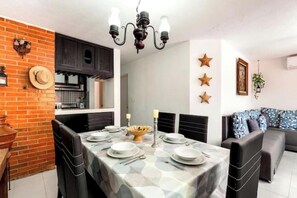 Dining - Apartment close to everything in Cancun, Los Picos (Cancún)