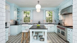 Oven, stovetop