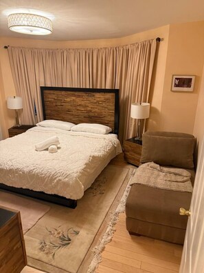 2 makuuhuonetta, työpöytä, silitysrauta/-lauta, Wi-Fi