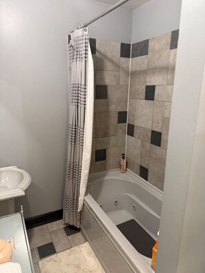 Een douche, een haardroger