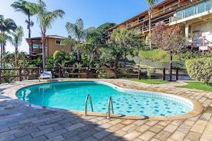 Piscina externa