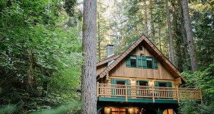 87sl - Starlink - Sauna - Pets OK - Sleeps 8