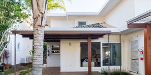 Deluxe House, 4 Bedrooms, Air conditioning | Exterior detail