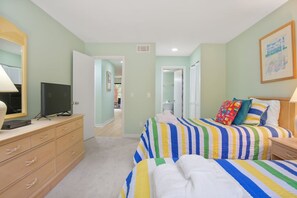 2 Schlafzimmer, Schreibtisch, Bügeleisen/Bügelbrett, WLAN