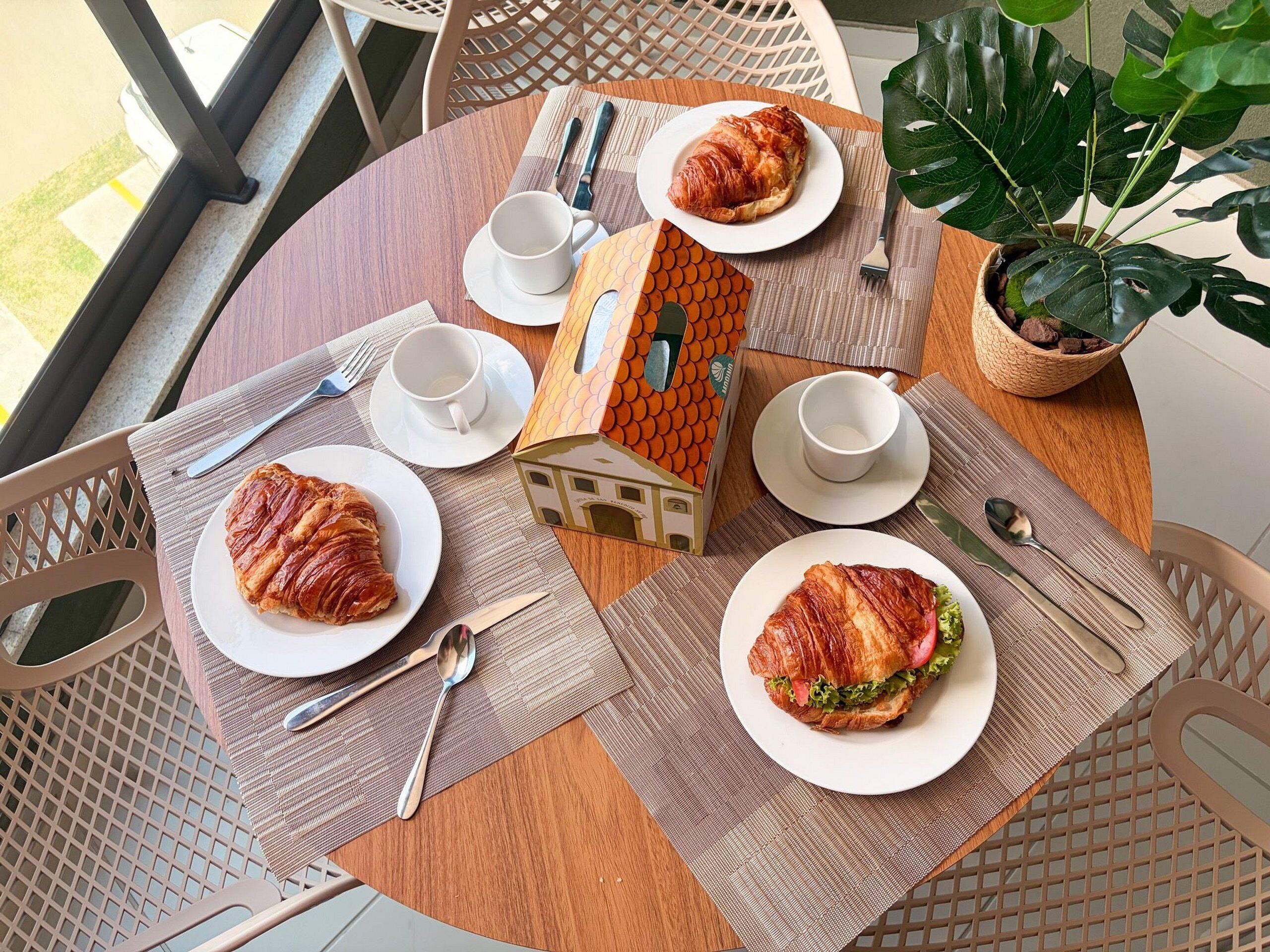 Studio | Outdoor dining