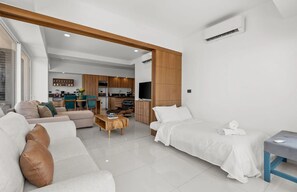 3 bedrooms, desk, iron/ironing board, travel cot - Zoho Skies 3BDR, 2 Bath, with Parking (Puerto Vallarta)