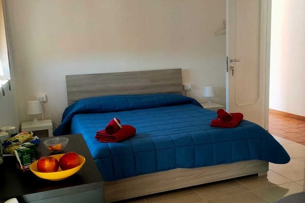 Triple Room, 1 Bedroom | Desk, free WiFi