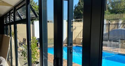 Henry George Guesthouse