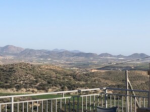 Property grounds - 8 Person Villa in the South Coast of Spain near Blue Flag Beaches! (Gañuelas)