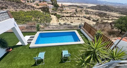 8 Person Villa in the South Coast of Spain near Blue Flag Beaches!