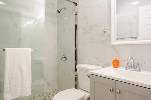 Apartment, 3 Schlafzimmer | Badezimmer