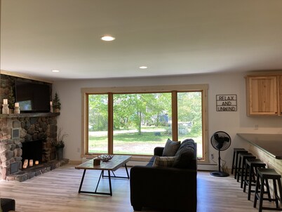 Balsam Lake Cabin and Pickleball Retreat