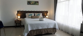 Hotel Boutique CasAguacate
