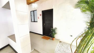 Căn hộ dành cho gia đình, 2 phòng ngủ, không hút thuốc, bếp | Bộ đồ giường cao cấp, trang trí khác biệt