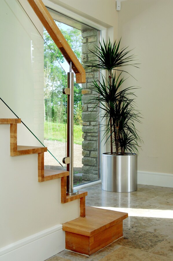 Apartment | 4 bedrooms - Spacious 4 Bedroom Home to Sleep 8 People Just 5 Mins From Kenmare Town (Kenmare)