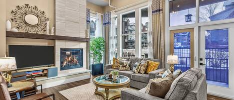 TV connectée, cheminée