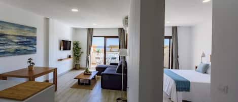 1 chambre, fer et planche Ă repasser, draps fournis