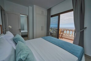 2 bedrooms, iron/ironing board, bed sheets