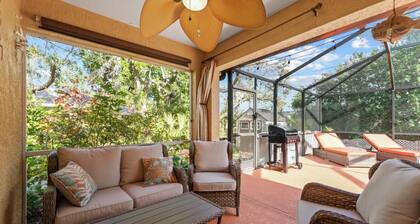 Charming home with heated pool close to many beaches