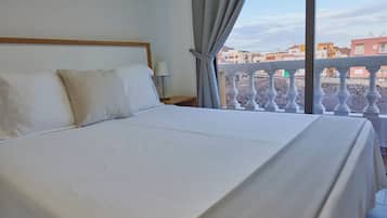 1 bedroom, iron/ironing board, bed sheets