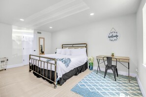 2 chambres, fer et planche à repasser, Wi-Fi gratuit, draps fournis