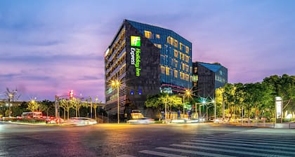 Holiday Inn Express Shanghai Hongqiao CBD by IHG