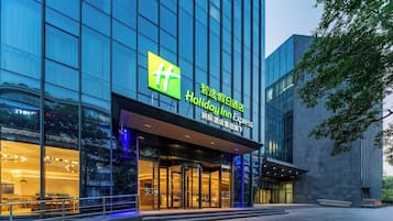 المنشأة من الخارج