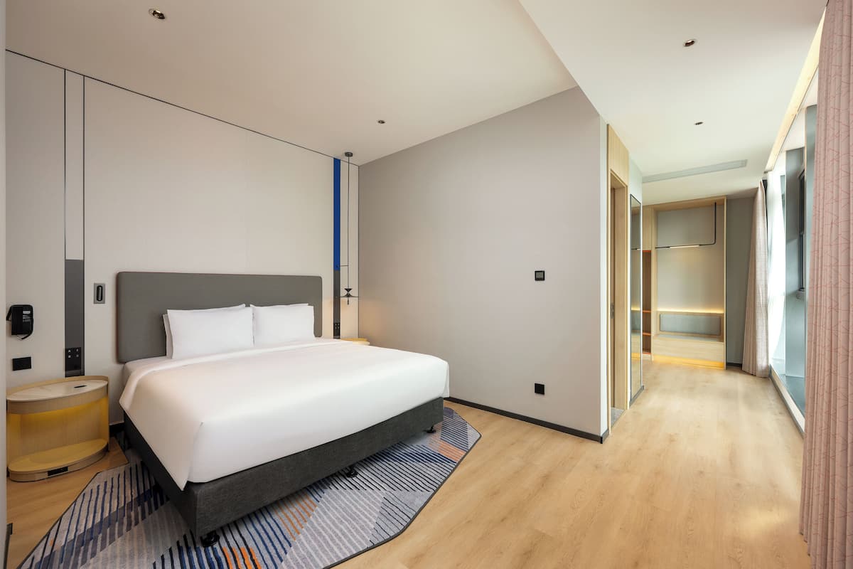 Ropa de cama de alta calidad, cubrecamas y escritorio
