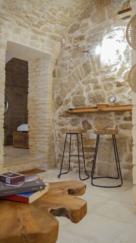 The Aura Stone Room: an oasis of charm, nestled in the heart of Corato in Puglia.