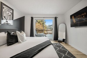 7 Schlafzimmer, Schreibtisch, Reisekinderbett, kostenloses WLAN