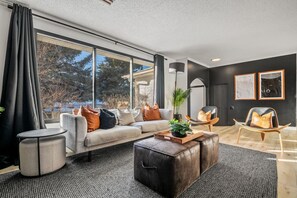 Smart TV, fireplace, foosball, table tennis