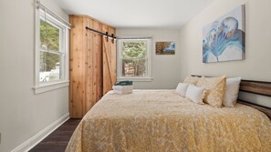 3 habitaciones, tabla de planchar con plancha, cuna de viaje y wifi