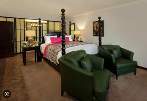 3 chambres, coffres-forts dans les chambres, fer et planche à repasser