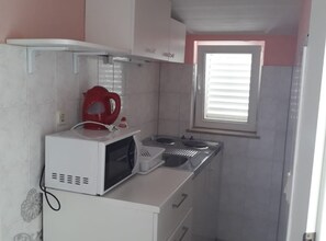 Geladeira, micro-ondas