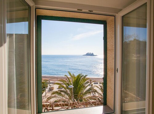 Comfortable Stay with Sea View in Petrovac - Standard Studio with Shared Balcony 1