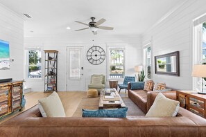 House (3 Bedrooms) | Interior - Near Inlet Beach Access&lake Powell, Pool, Patio Lounge G'day 30A by Avantstay (Panama City Beach)