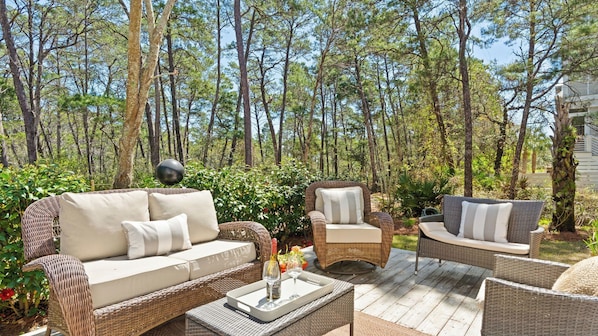 Interior - Near Inlet Beach Access&lake Powell, Pool, Patio Lounge G'day 30A by Avantstay (Panama City Beach)