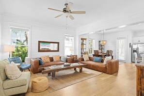 House (3 Bedrooms) | Interior - Near Inlet Beach Access&lake Powell, Pool, Patio Lounge G'day 30A by Avantstay (Panama City Beach)