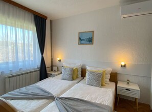 1 bedroom, Internet, bed sheets - Rooms M&N Zafran - Standard Twin 1 (Rakovica)